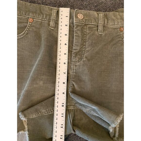 GAP 3.5"‎ Corduroy Shorts Women 14 Moss Soft Stretch Casual Outdoor Raw Edge Hem - Picture 7 of 12